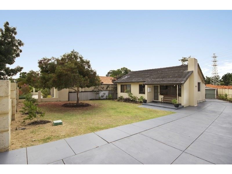 14 Bitton Street, Hamilton Hill WA 6163