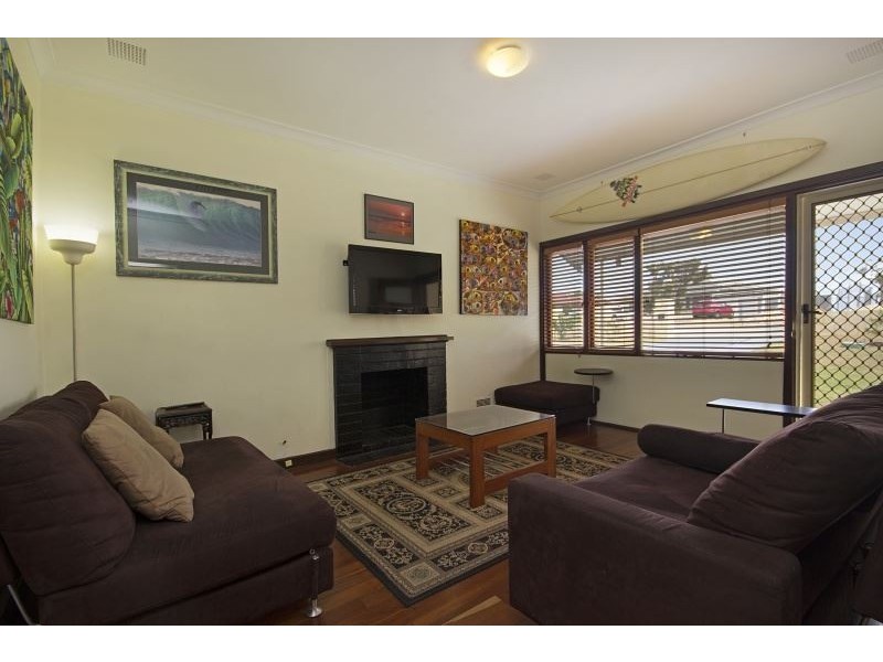 14 Bitton Street, Hamilton Hill WA 6163