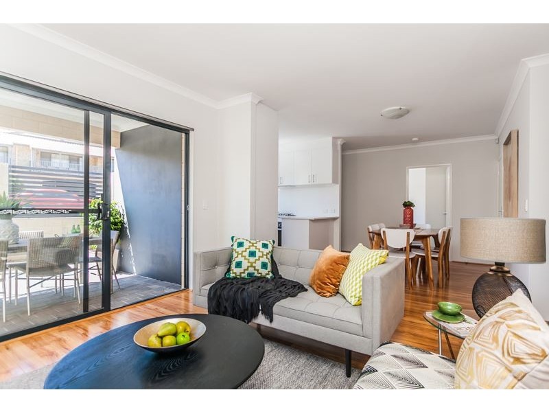 393 Carrington Street, Hamilton Hill WA 6163