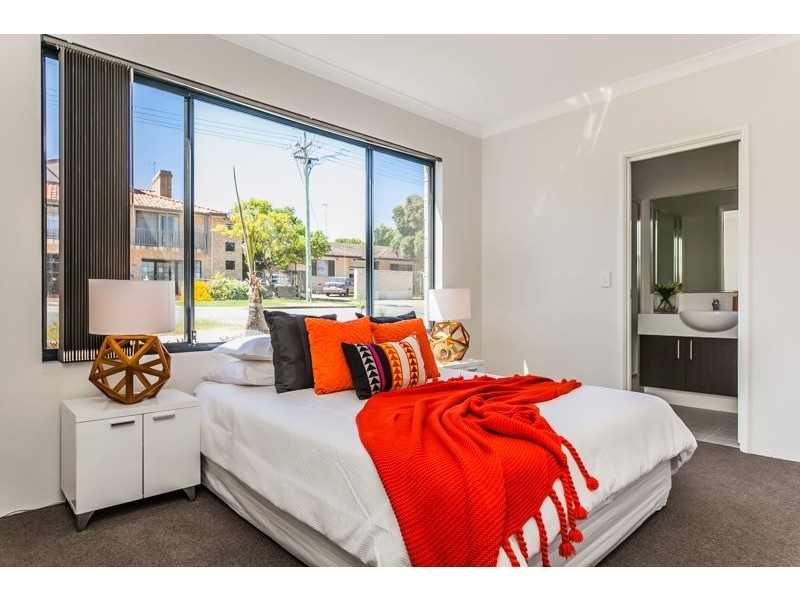 393 Carrington Street, Hamilton Hill WA 6163