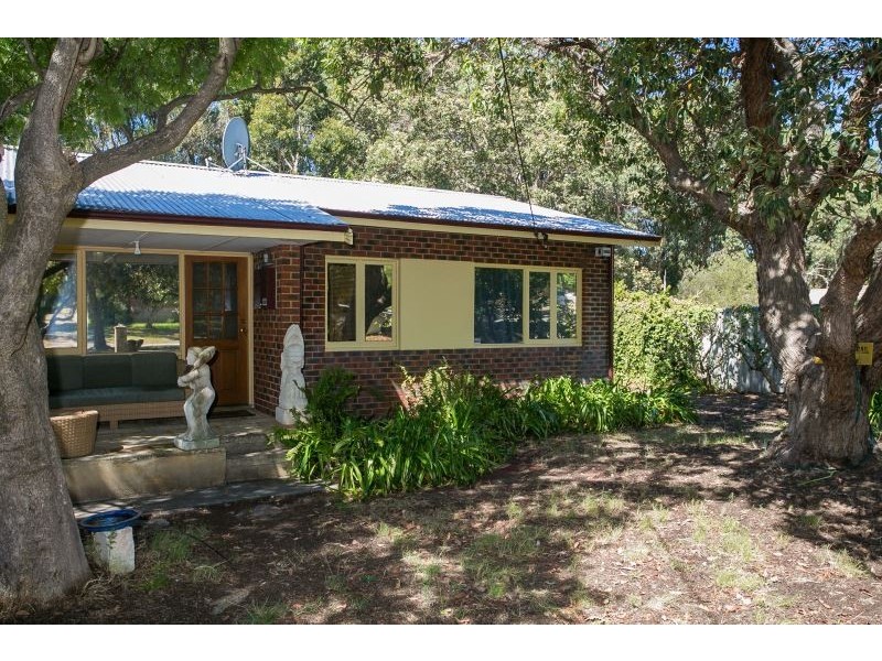 38 Bromley Road, Hilton WA 6163