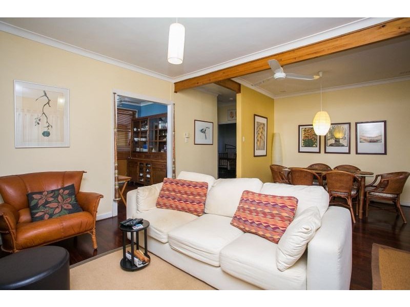 38 Bromley Road, Hilton WA 6163