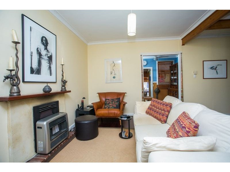 38 Bromley Road, Hilton WA 6163