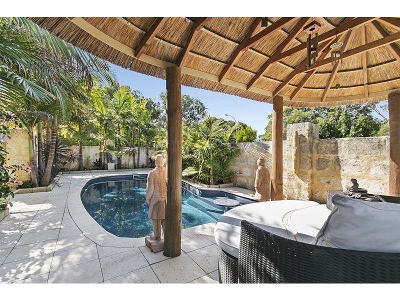 23 Arnold Crescent, Kardinya WA 6163