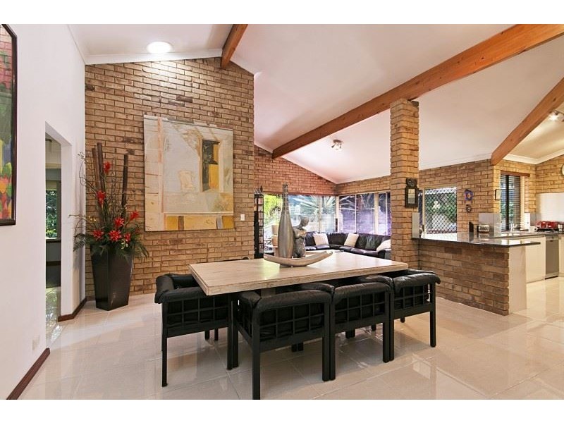 23 Arnold Crescent, Kardinya WA 6163