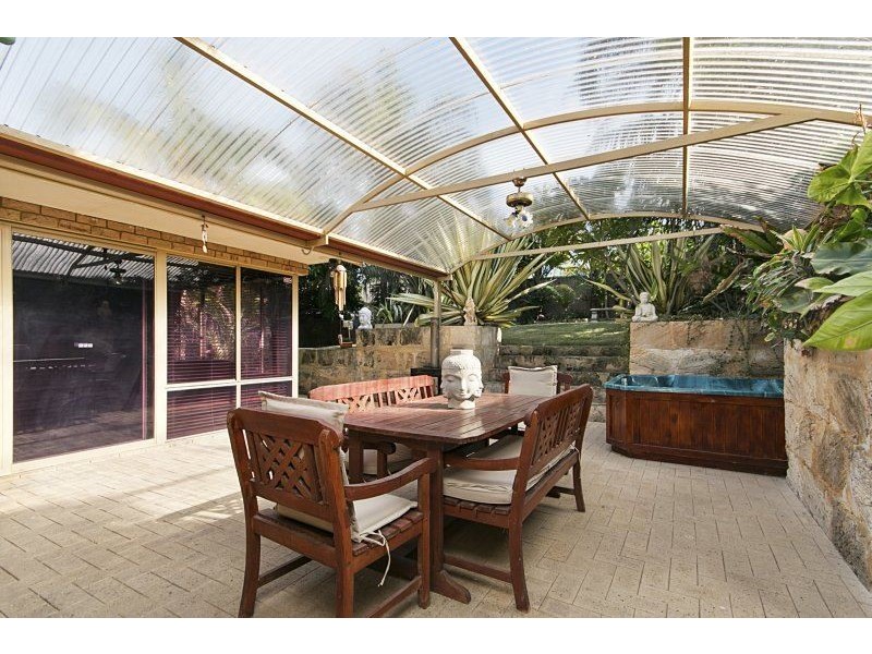 23 Arnold Crescent, Kardinya WA 6163