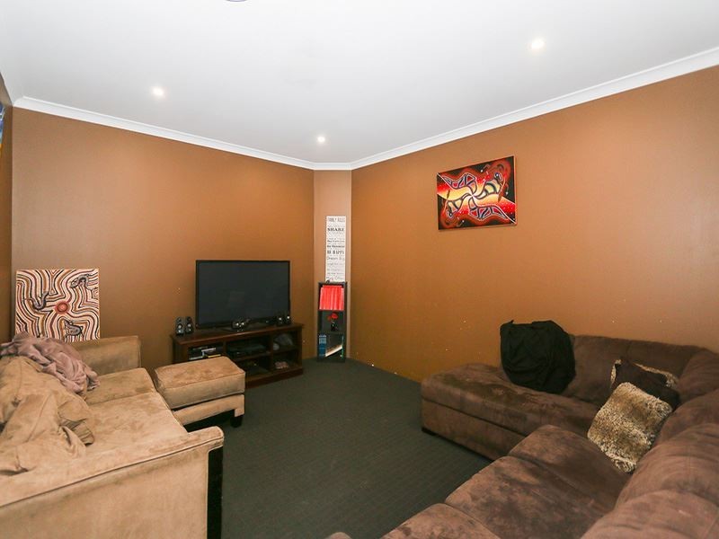 14 Tetbury Way, Wellard WA 6170