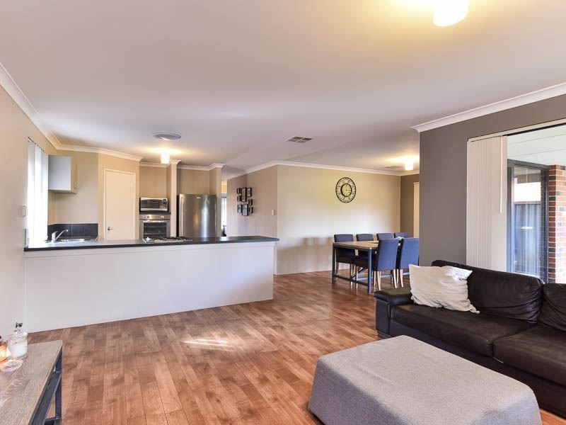 1 Quinine Crescent, Byford WA 6122