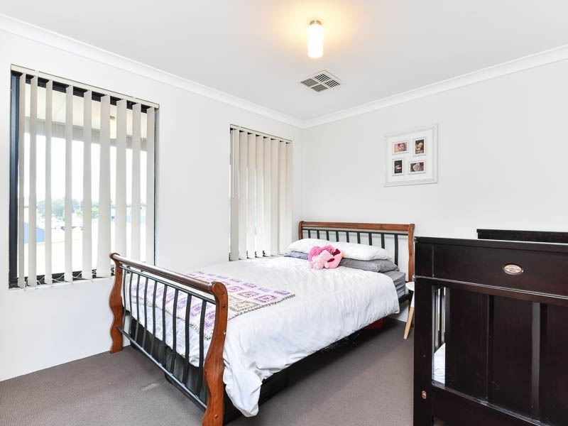 1 Quinine Crescent, Byford WA 6122