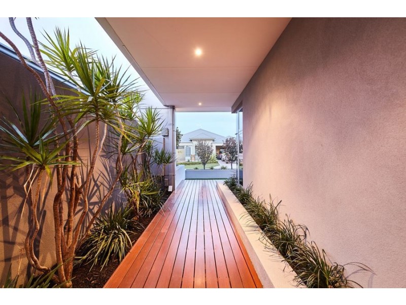 9 Fortis Pass, Wandi WA 6167
