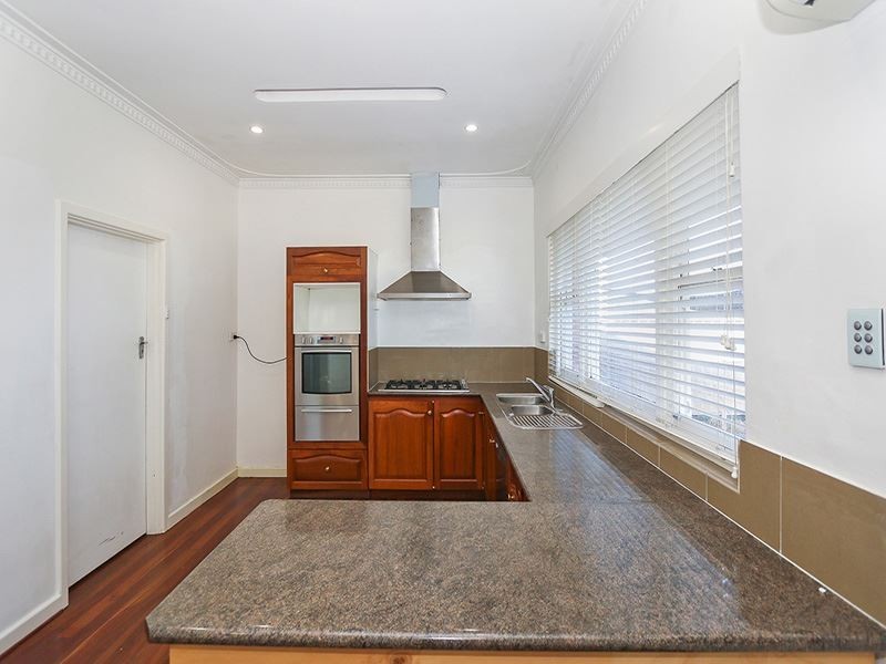 20 Arthur Road, Hamilton Hill WA 6163