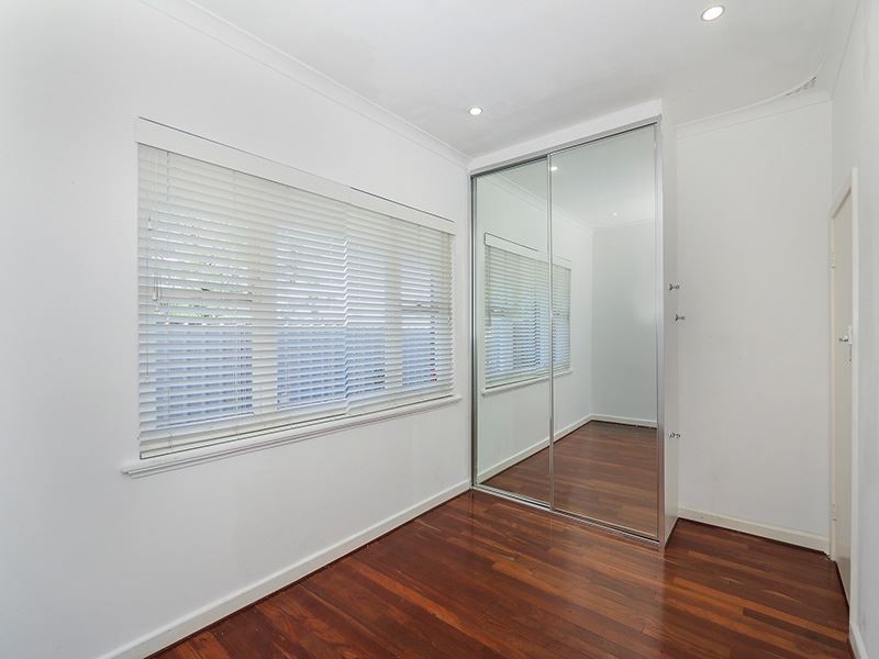 20 Arthur Road, Hamilton Hill WA 6163