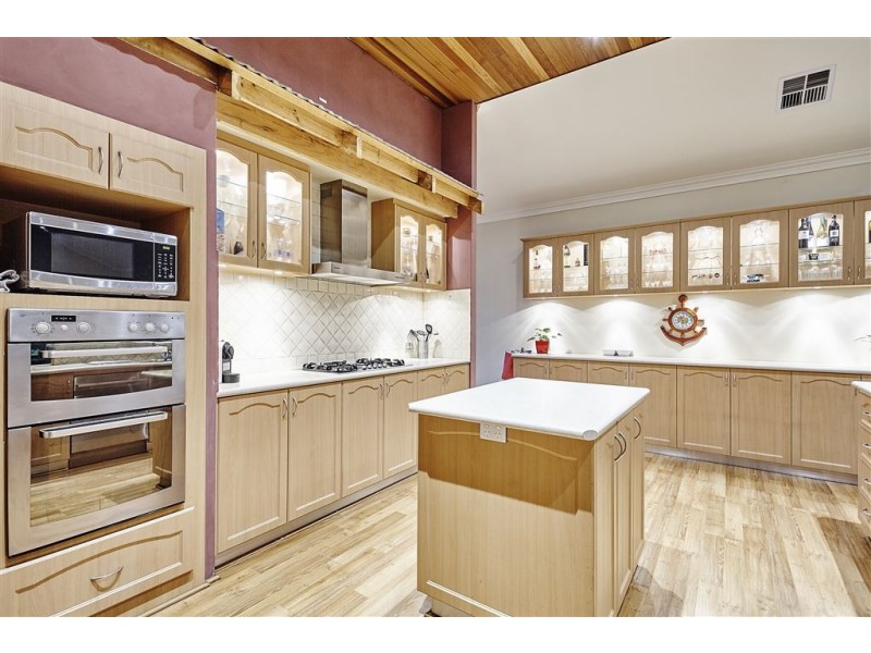 94 Old Dairy Court, Oakford WA 6121