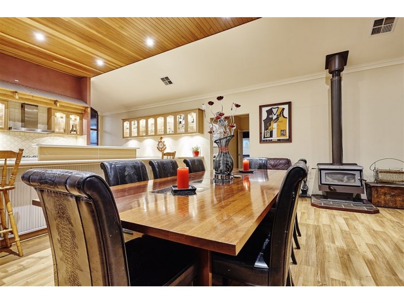 94 Old Dairy Court, Oakford WA 6121