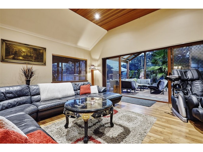 94 Old Dairy Court, Oakford WA 6121