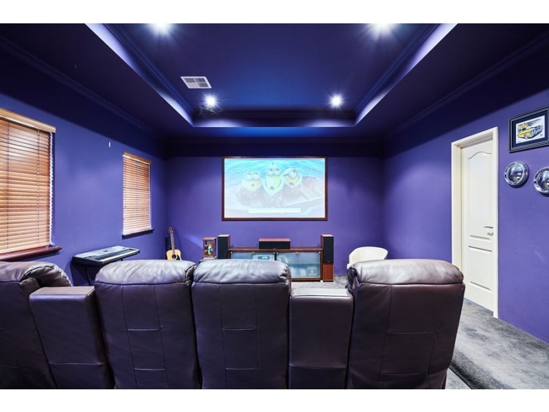 94 Old Dairy Court, Oakford WA 6121