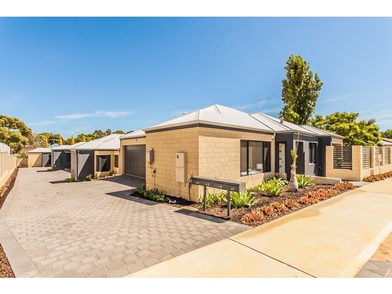 4/393 Carrington Street, Hamilton Hill WA 6163