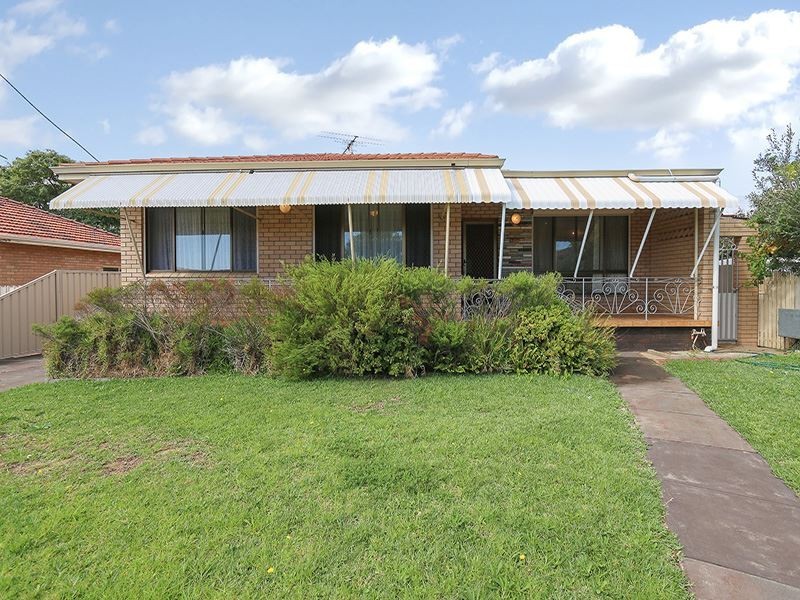 30 Ivermey Rd, Hamilton Hill WA 6163