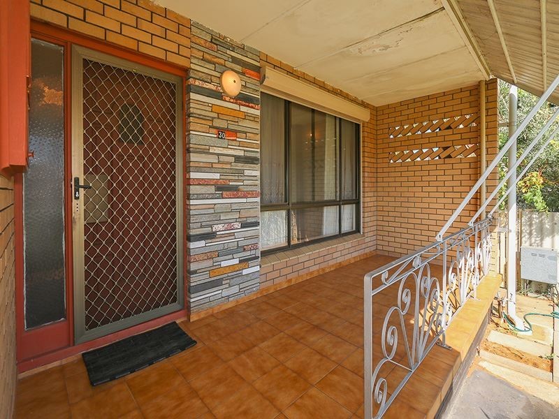 30 Ivermey Rd, Hamilton Hill WA 6163