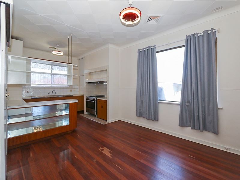 30 Ivermey Rd, Hamilton Hill WA 6163