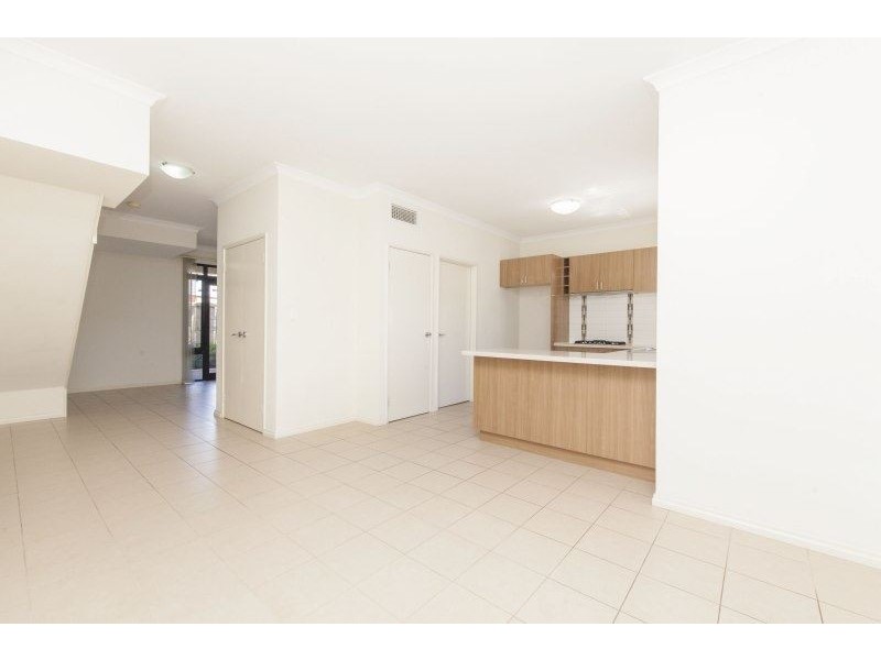 22/9 Healy Rd, Hamilton Hill WA 6163