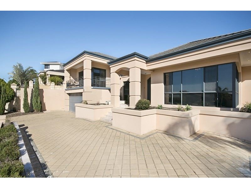 3 Clune Place, Coogee WA 6166