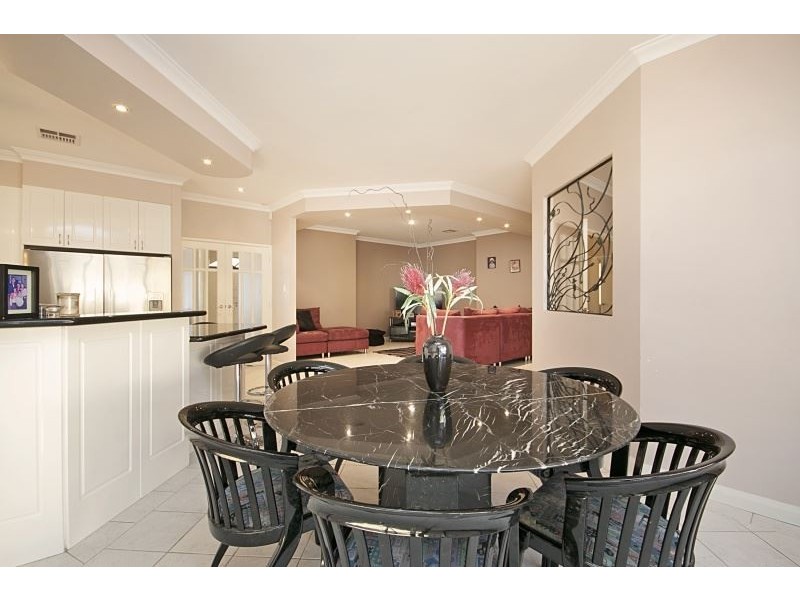 3 Clune Place, Coogee WA 6166