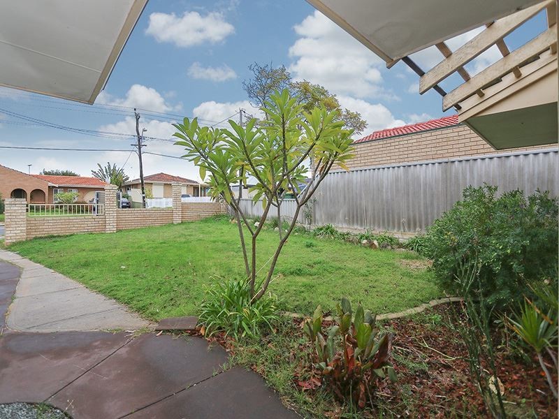 18 Gilbertson Road, Kardinya WA 6163