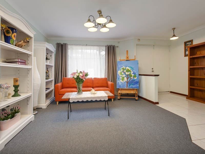 12 Link Way, Cooloongup WA 6168