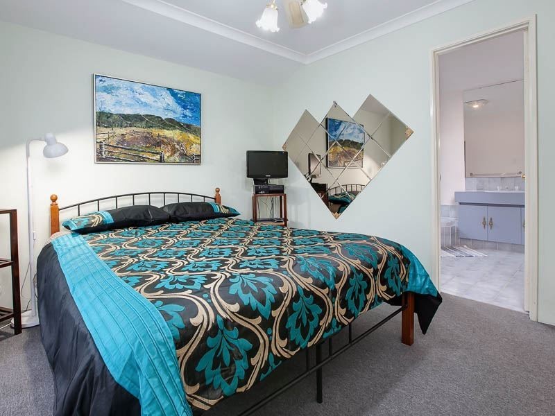 12 Link Way, Cooloongup WA 6168