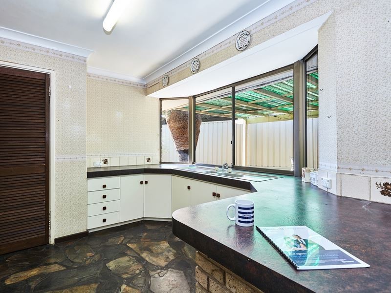 3 Shelley Way, Munster WA 6166