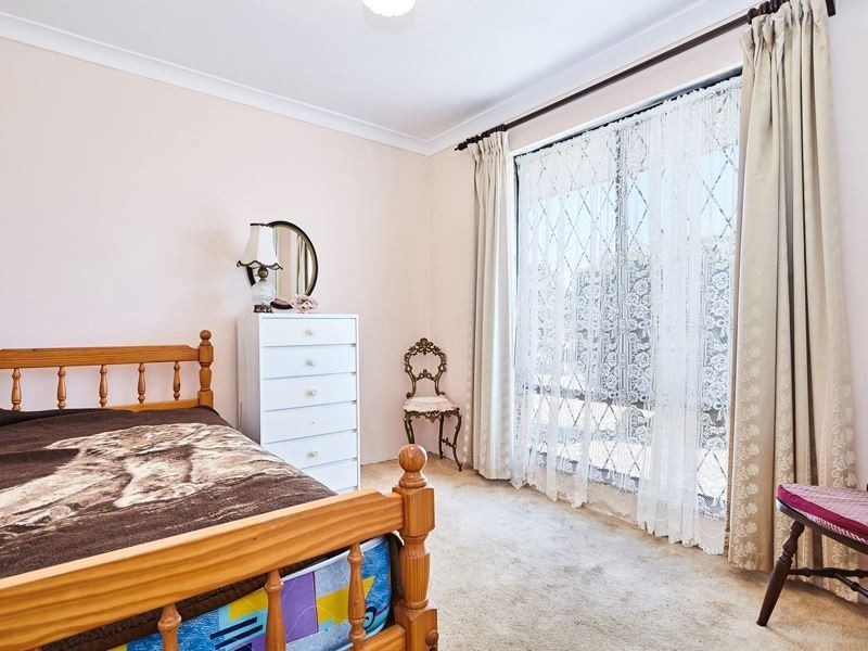 3 Shelley Way, Munster WA 6166