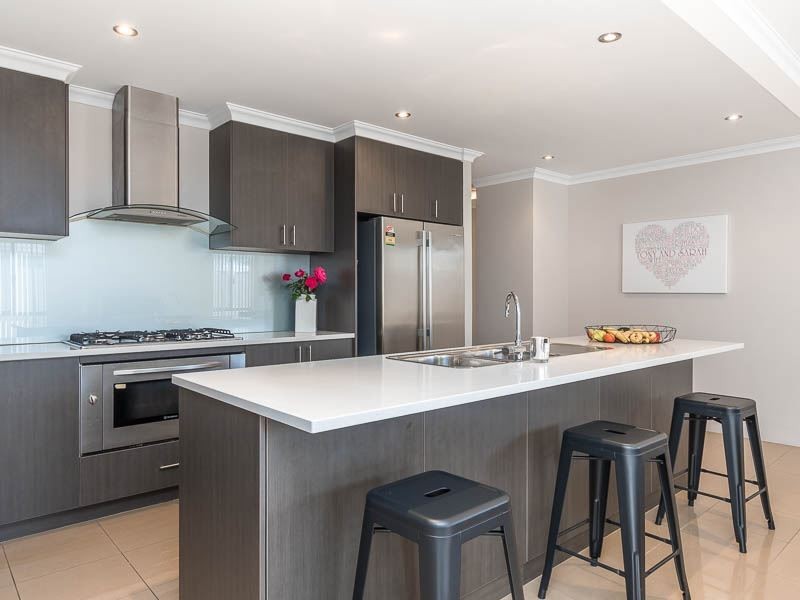 10 Coralgum Green, South Lake WA 6164