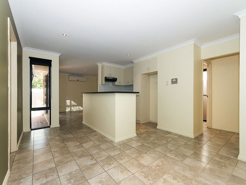 1/22 Dolphin Way, Yangebup WA 6164