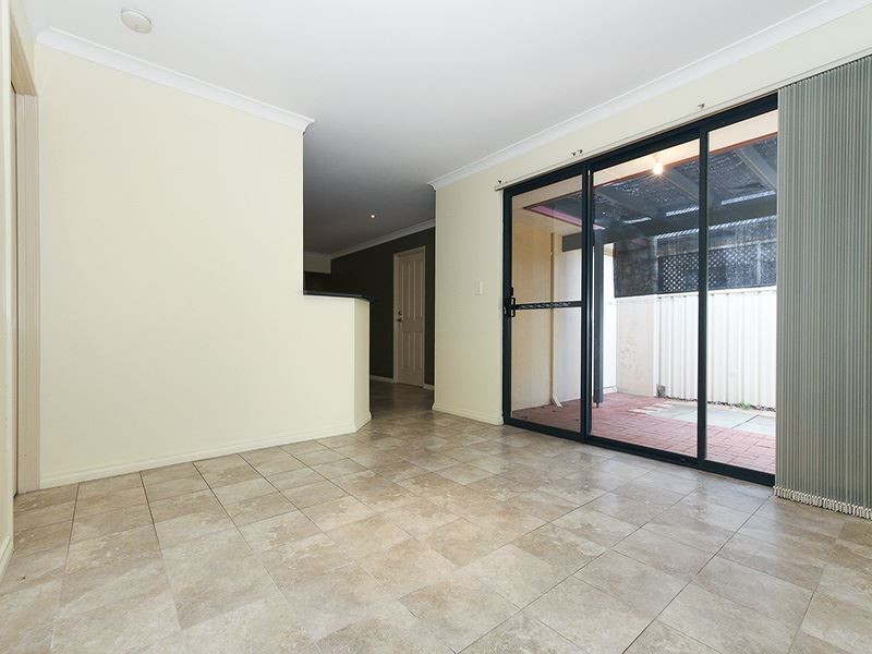 1/22 Dolphin Way, Yangebup WA 6164