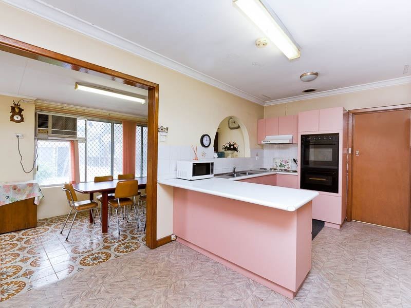20 Headland Road, Hamilton Hill WA 6163
