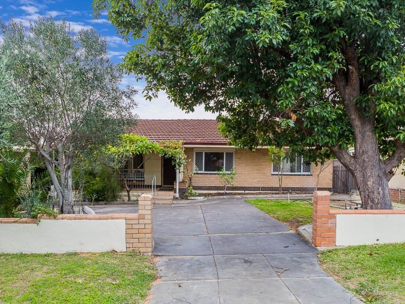 20 Headland Road, Hamilton Hill WA 6163