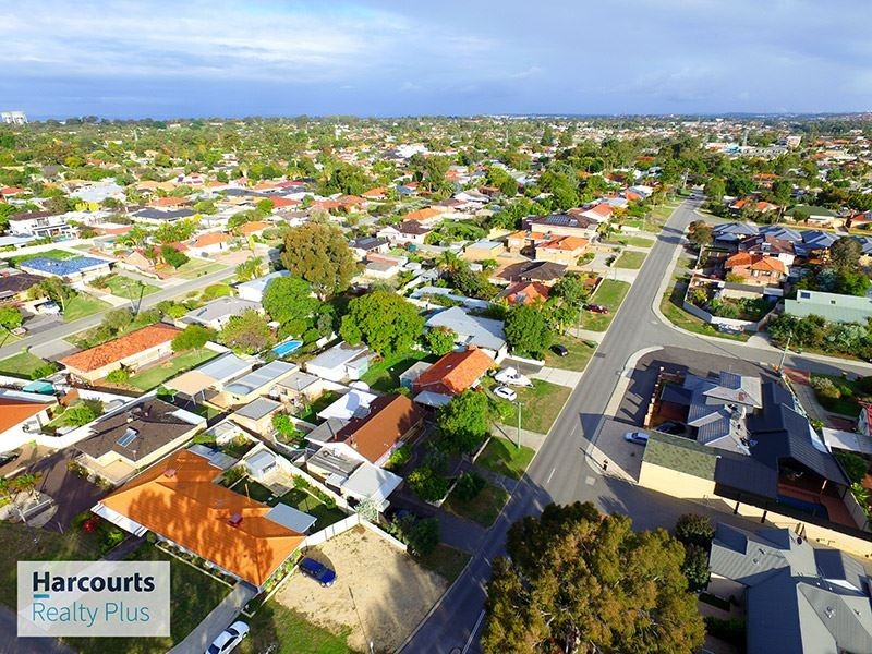 20 Headland Road, Hamilton Hill WA 6163