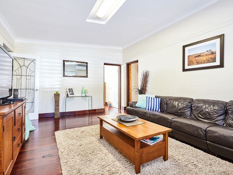 21 Curedale Street, Beaconsfield WA 6162