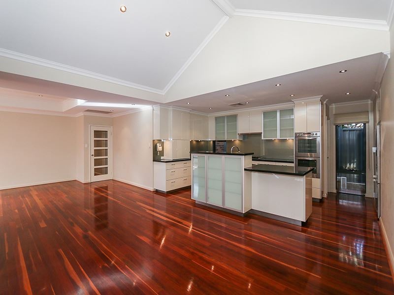12 Cadd St, Beaconsfield WA 6162