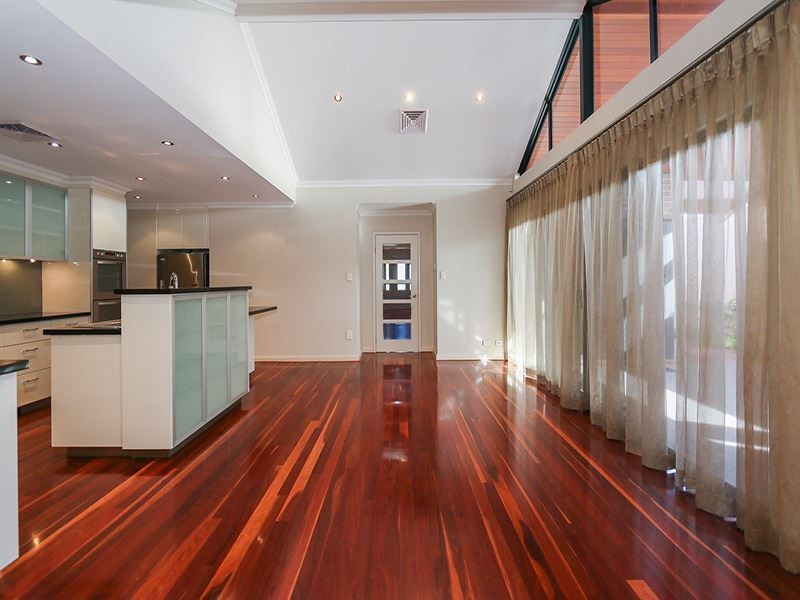 12 Cadd St, Beaconsfield WA 6162