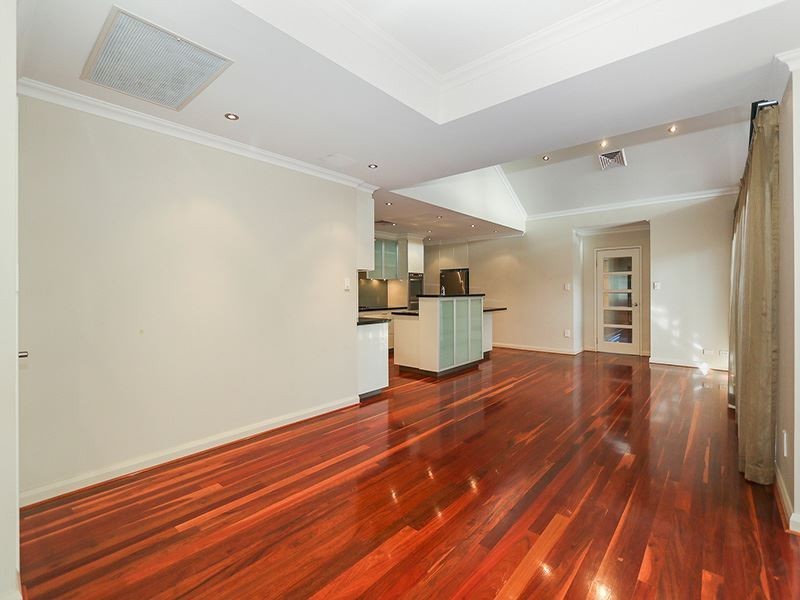 12 Cadd St, Beaconsfield WA 6162