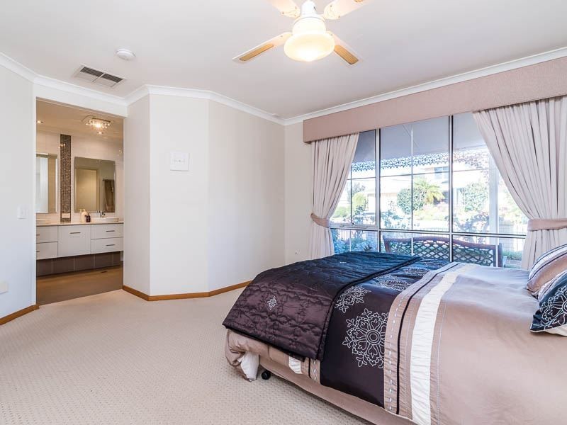 3 Shoal Court, Coogee WA 6166