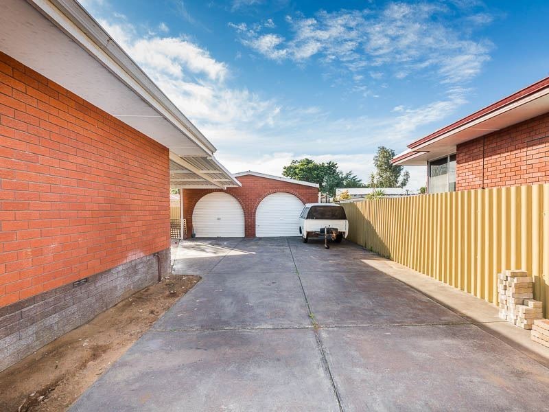4 Hotspur Road, Spearwood WA 6163