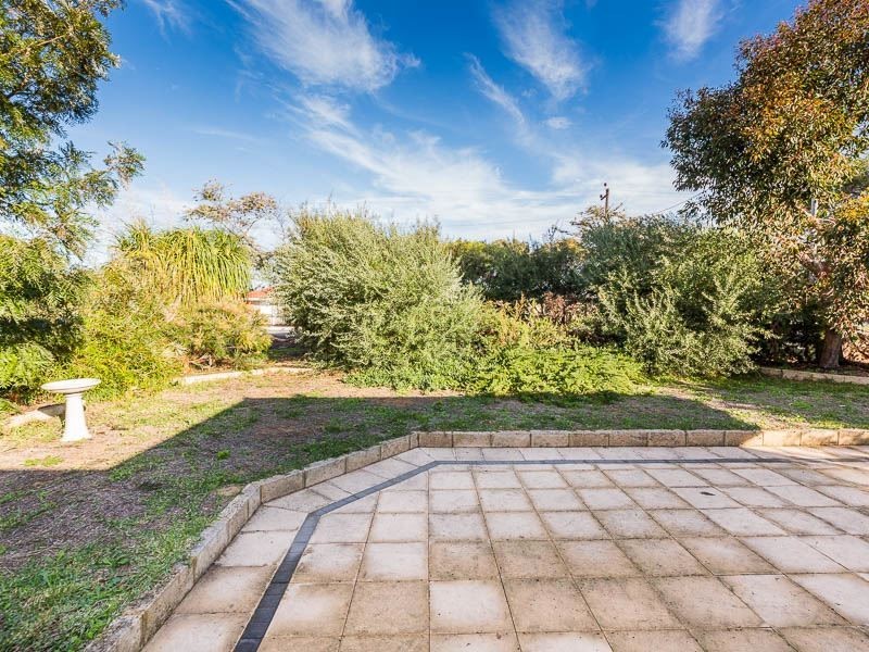 4 Hotspur Road, Spearwood WA 6163