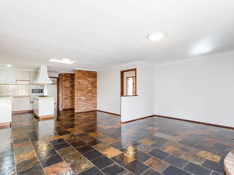 10 Plover Drive, Yangebup WA 6164