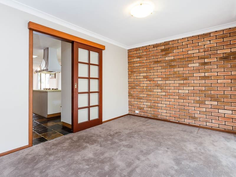 10 Plover Drive, Yangebup WA 6164
