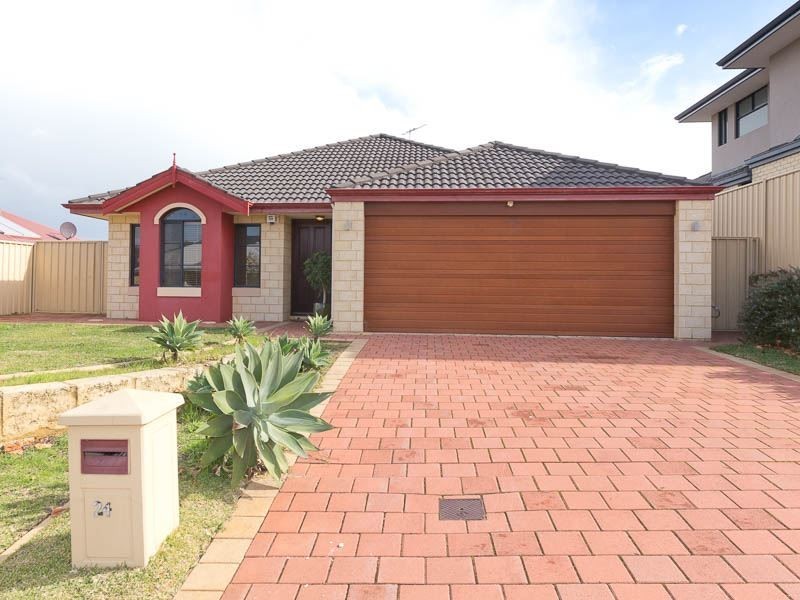 24 Lakefront Avenue, Beeliar WA 6164