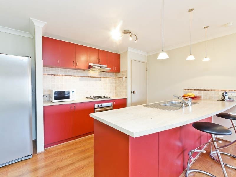 24 Lakefront Avenue, Beeliar WA 6164
