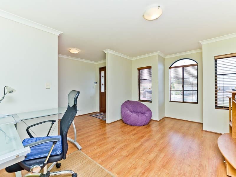 24 Lakefront Avenue, Beeliar WA 6164